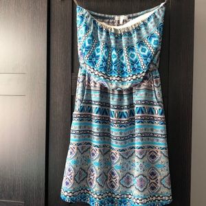 Strapless dress with pockets!